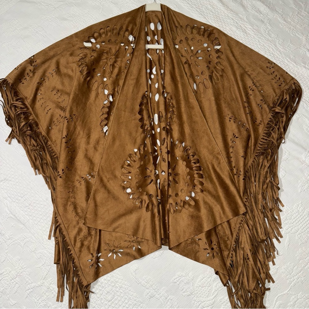 Large Western Fringe Lined Brown Shawl Scarf Wrap Beautiful Cutout Print Cowgirl